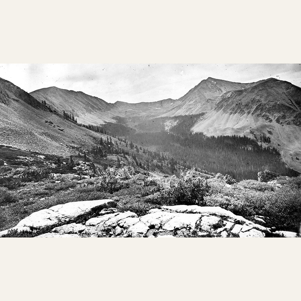 018-a Ampitheatre on Western face of Saugauche range (Lake Pass?) As seen from Red Mtn Pass, 1873, from USGS William Henry Jackson, jwh00399