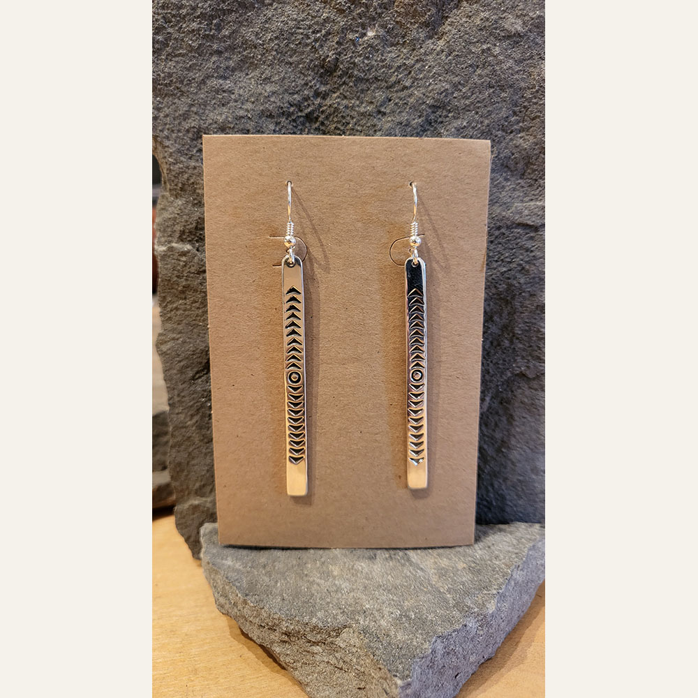 JMK23-Arrow’s Path Earrings 190 WEB