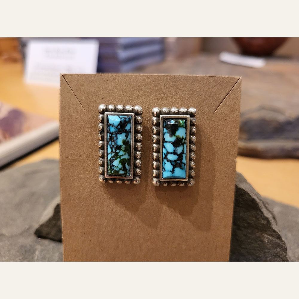 JMK23-Raindrop Earring Kingman Turquoise 435 WEB RTN